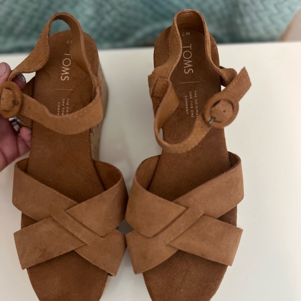 TOMS Women's Brown Wedge Sandals